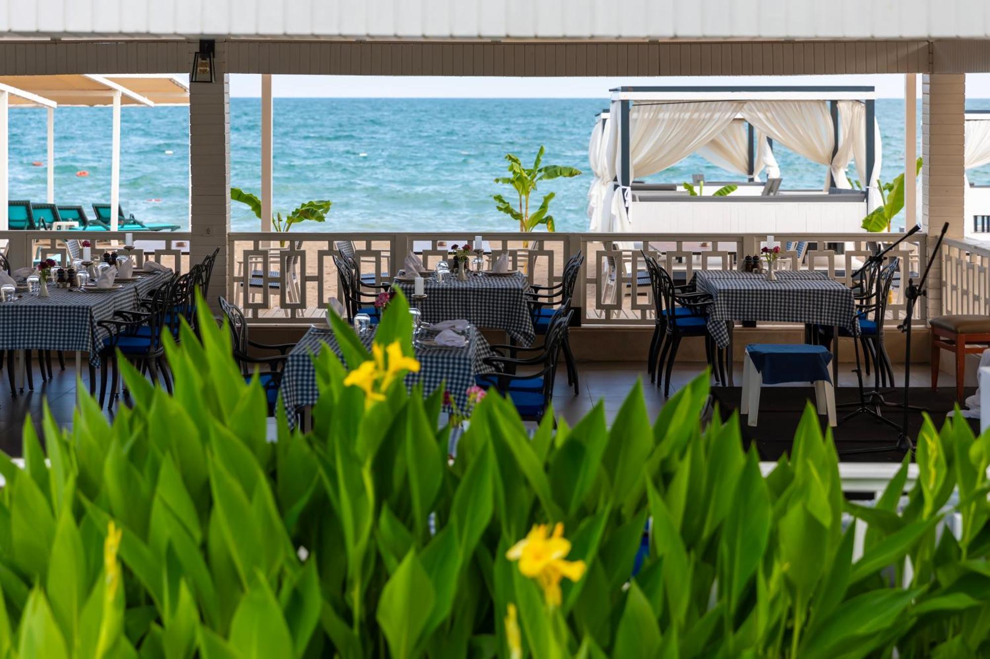 Crystal Centro Resort - Ultimate All Inclusive Antalia Esterno foto